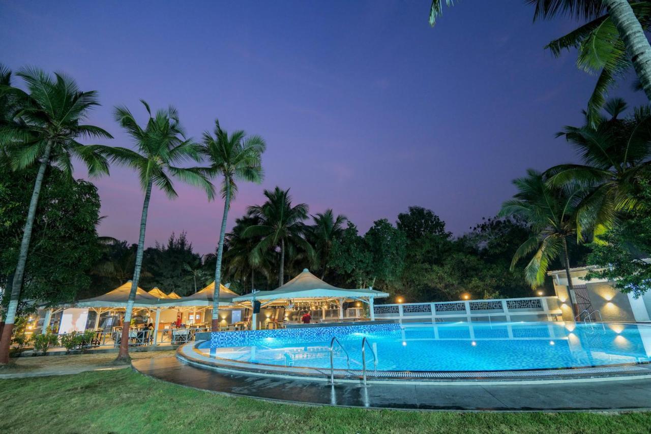 Gold Beach Villa Daman Exterior foto